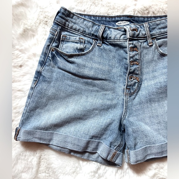 Old Navy High Rise Jean Short - Picture 3 of 6